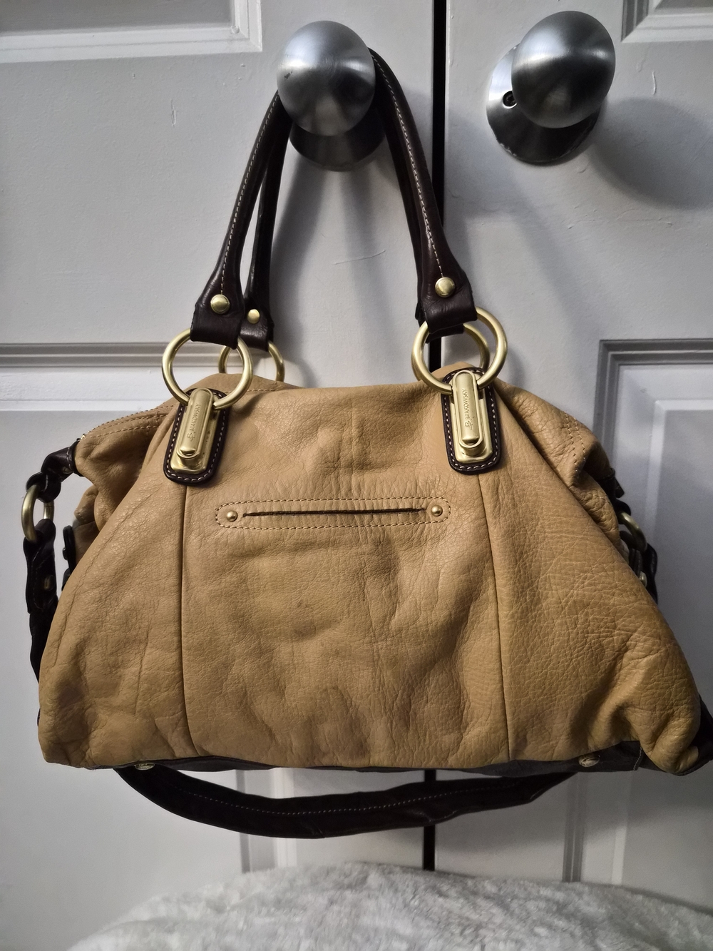 B MAKOWSKI Two-Tone Tan and Cream Women’s Leather Handbag - Picture 2 of 15